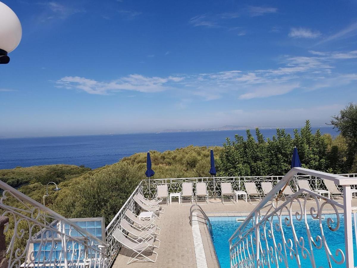Hotel Dania Sorrento Exterior foto