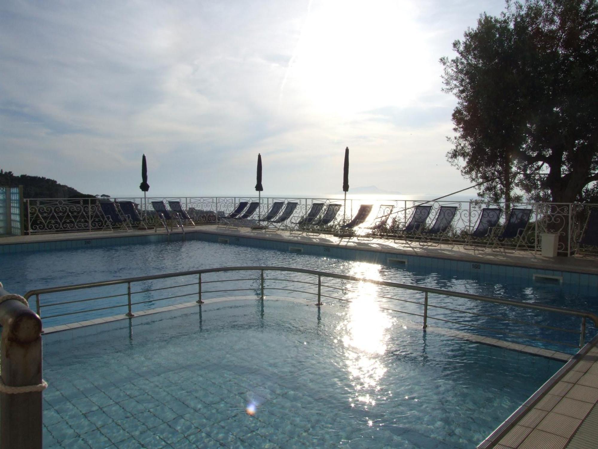 Hotel Dania Sorrento Exterior foto