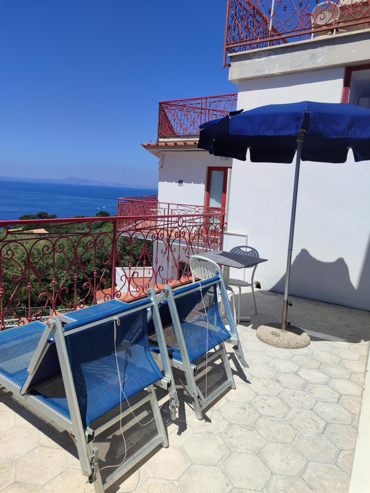 Hotel Dania Sorrento Exterior foto