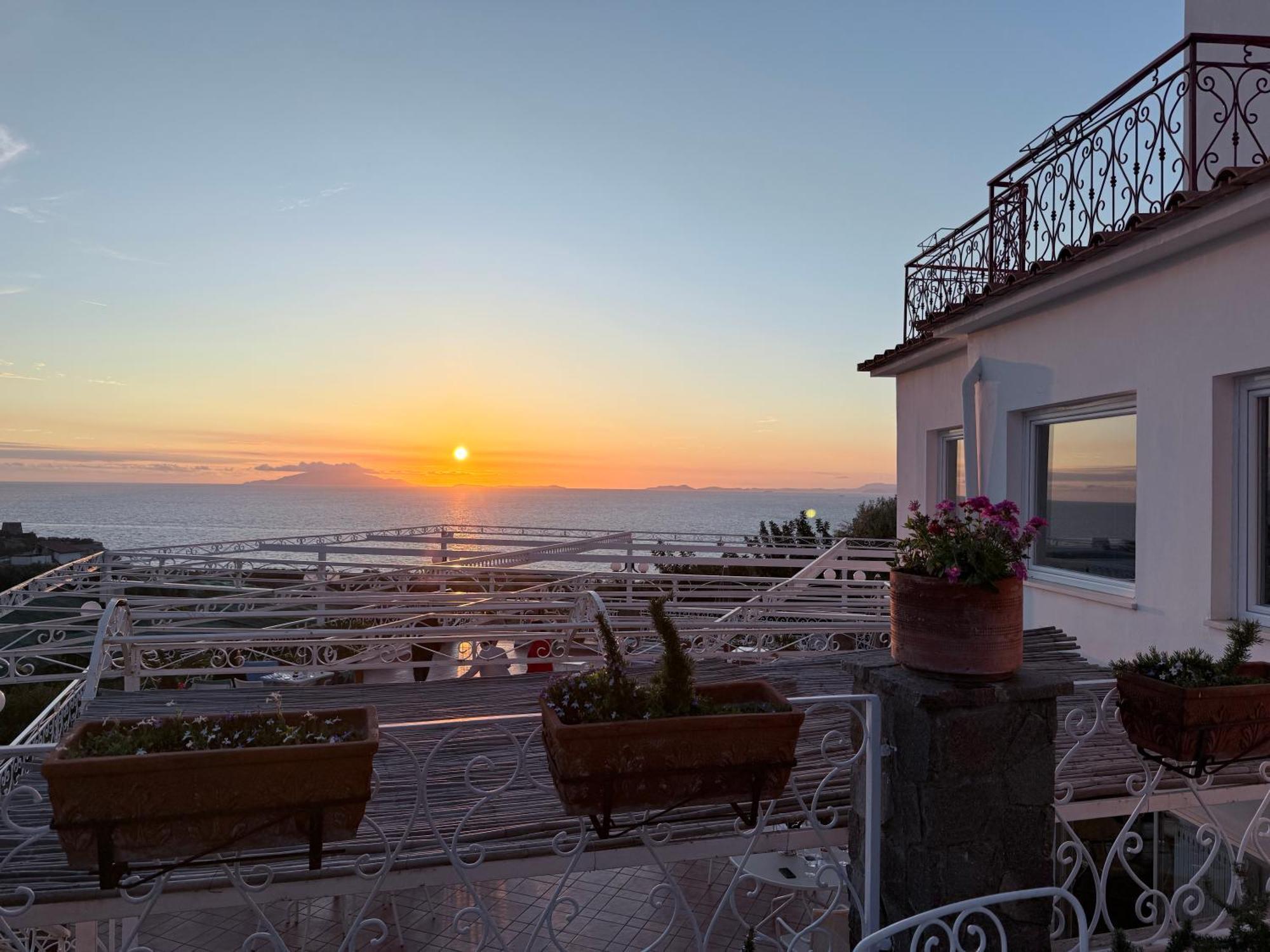 Hotel Dania Sorrento Exterior foto