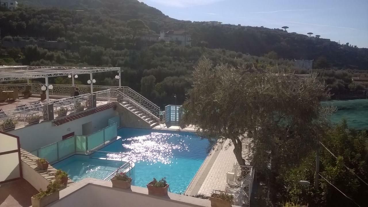 Hotel Dania Sorrento Exterior foto