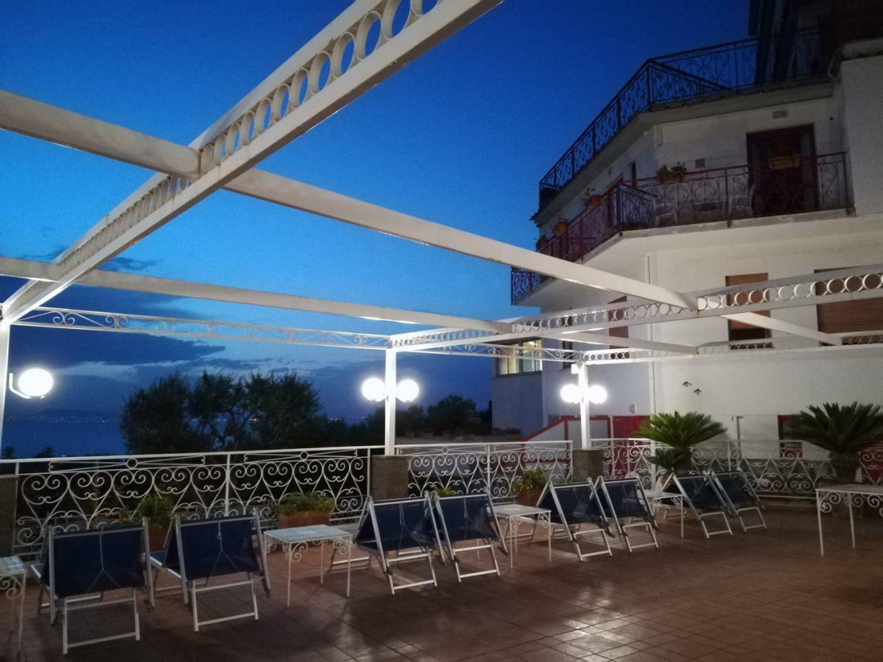 Hotel Dania Sorrento Exterior foto