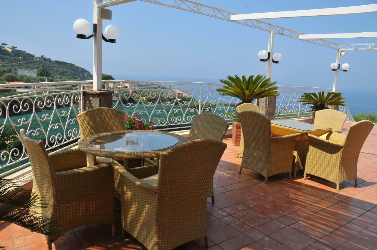 Hotel Dania Sorrento Exterior foto